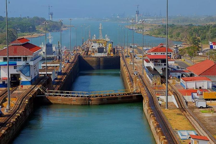 Miraflores Locks (Panama Canal), Causeway and Casco Antiguo.